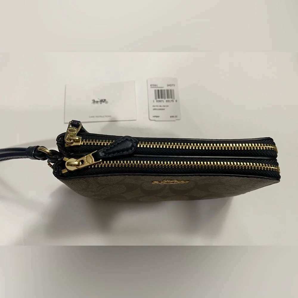 NWT COACH Signature Wristlet Double Zip - Picture 5 of 11